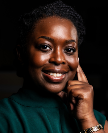 The bio image for fellow, Donna