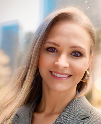 The bio image for fellow, Tracy J. Snyder .